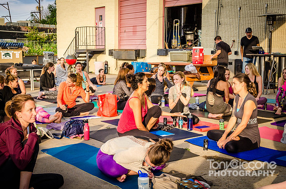 Denver outdoor yoga classes in the RiNo Art District