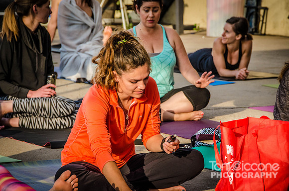 Denver outdoor yoga classes in the RiNo Art District