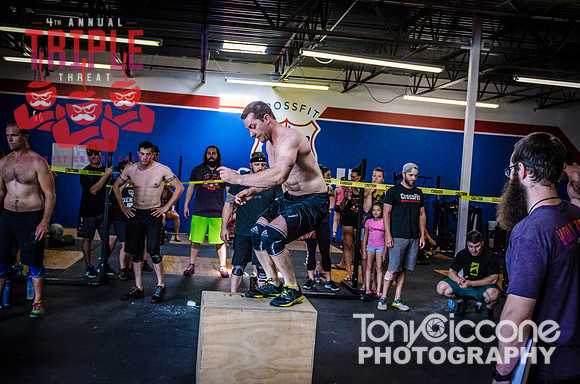 Denver event photography at Crossfit Cherry Creek's Triple Threat Competition | Crossfit Men's Open WOD 5