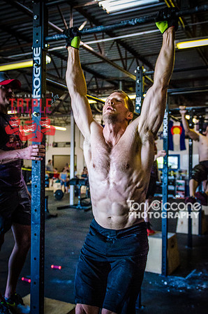 Denver event photography at Crossfit Cherry Creek's Triple Threat Competition | Crossfit Men's Open WOD 12