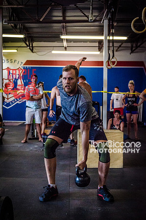 Denver event photography at Crossfit Cherry Creek's Triple Threat Competition | Crossfit Men's Open WOD 18