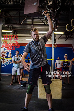 Denver event photography at Crossfit Cherry Creek's Triple Threat Competition | Crossfit Men's Open WOD 19