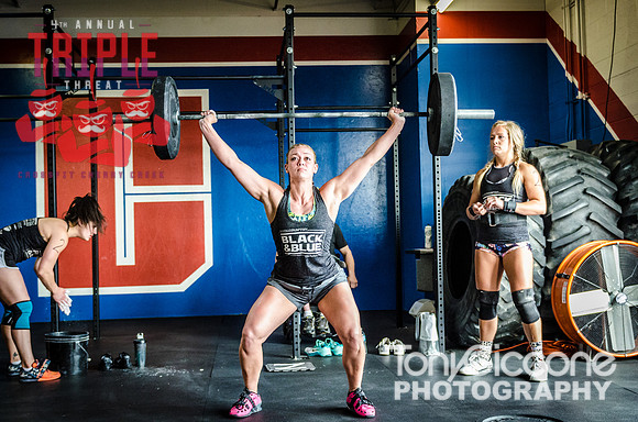 Denver fitness event photography of Crossfit Women in Denver, Colorado's Triple Threat Crossfit Event.