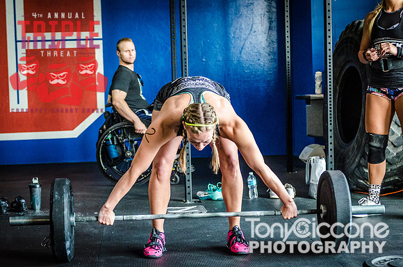 Denver fitness event photography of Crossfit Women in Denver, Colorado's Triple Threat Crossfit Event.
