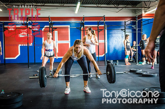 Denver fitness event photography of Crossfit Women in Denver, Colorado's Triple Threat Crossfit Event.