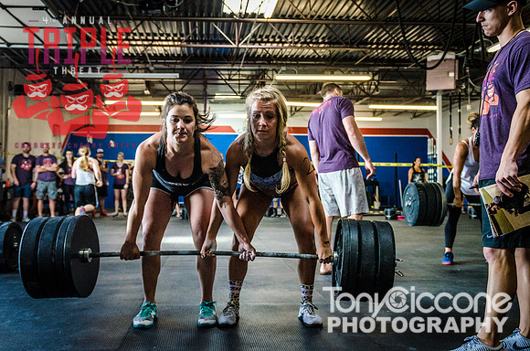Denver fitness event photography of RX Crossfit Women in Denver, Colorado's Triple Threat Crossfit Competition.