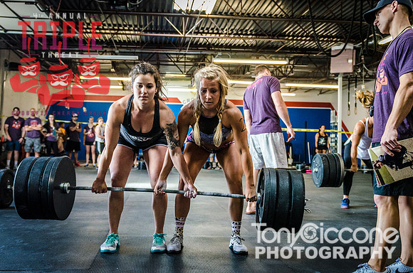 Denver fitness event photography of RX Crossfit Women in Denver, Colorado's Triple Threat Crossfit Competition.