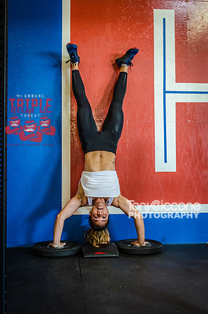 Denver fitness event photography of RX Crossfit Women in Denver, Colorado's Triple Threat Crossfit Competition.