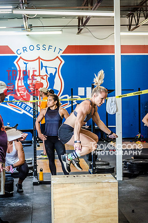 Denver fitness event photography of RX Crossfit Women at the Triple Threat Crossfit Competition in Denver, Colorado.