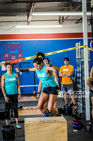 Denver fitness event photography of RX Crossfit Women at the Triple Threat Crossfit Competition in Denver, Colorado.