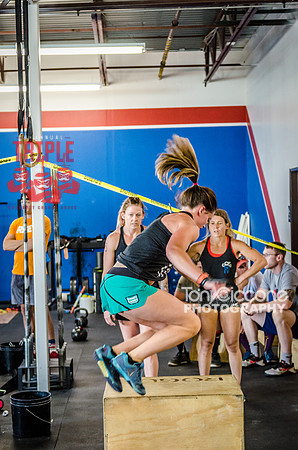 Denver fitness event photography of RX Crossfit Women at the Triple Threat Crossfit Competition in Denver, Colorado.